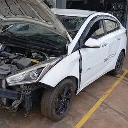 SUCATAHyundai HB20 2017 1.6 Premium Flex Aut. 5p  PARA RETIRADA DE PEÇAS